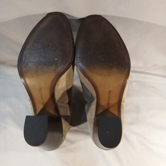 Michael Kors Suede Ankle Boots – Women’s – Good Condition - Picture 5 of 9